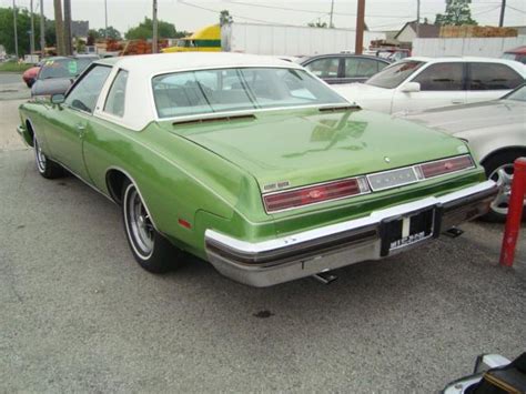 1976 Buick Riviera - Information and photos - MOMENTcar