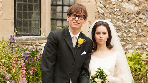 'The Theory of Everything' Review: Eddie Redmayne Is Stephen Hawking ...