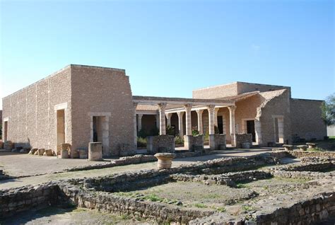 Footloose with Diana: El Djem Museum