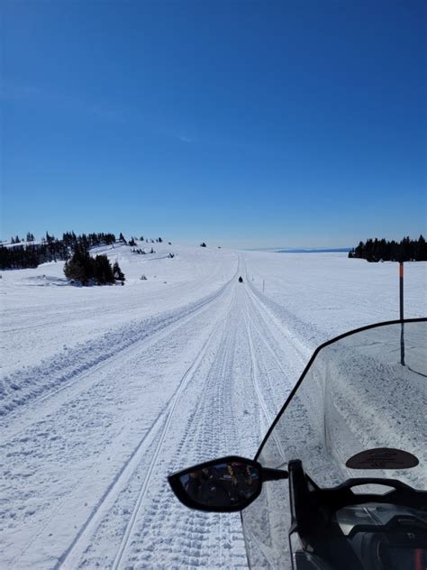 WEST YELLOWSTONE: Snowmobiling Capital of the World, 3-Day Guide