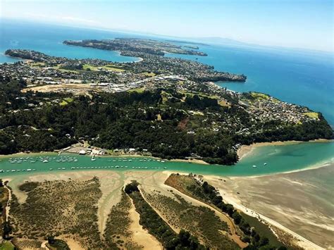 Fantastic photo of the Whangaparaoa Peninsular disappearing into the ...