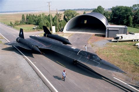 SR71 Blackbird – USA Mach 3+ Wonder Aircraft – Fastest Planes In The ...