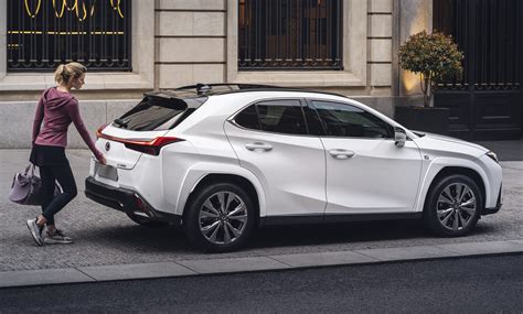 Preview: 2023 Lexus UX gains improved infotainment, standard hybrid ...