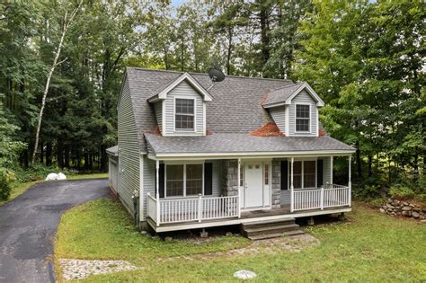 39A North Street , Milford, NH | MLS# 4930761 | East Key Realty - Alex ...