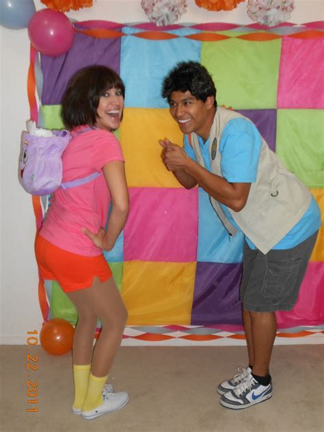 Dora and Diego - awesome costumes, right!? And awesome friends too ...