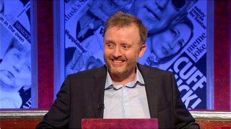 How does blind comedian Chris McCausland play the HIGNFY picture round ...