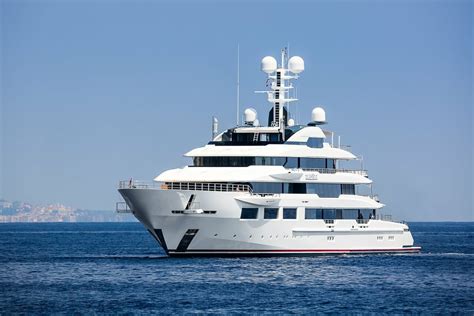 DREAMBOAT Yacht • Arthur Blank $180M Superyacht