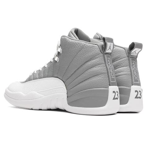 Air Jordan 12 Retro - Stealth/White/Cool Grey – Feature