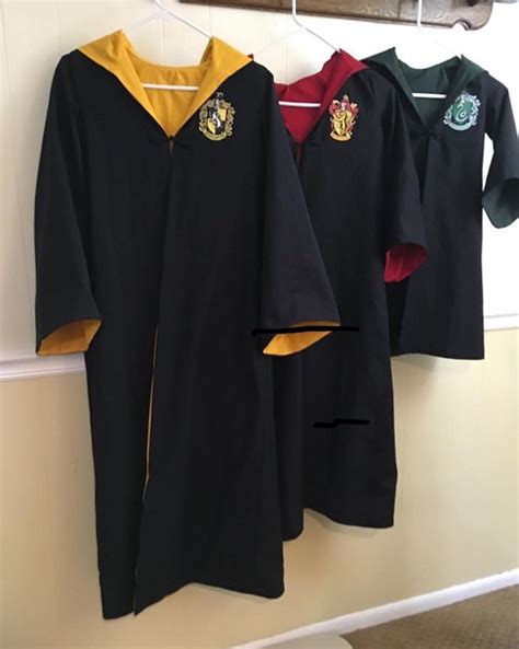 Hogwarts Robes | Hogwarts robes, Hogwarts, Robe