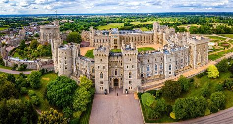 Los secretos del castillo habitado más grande del mundo