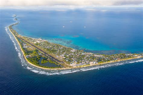 La historia de Tuvalu, la isla con 12.000 habitantes que se hunde