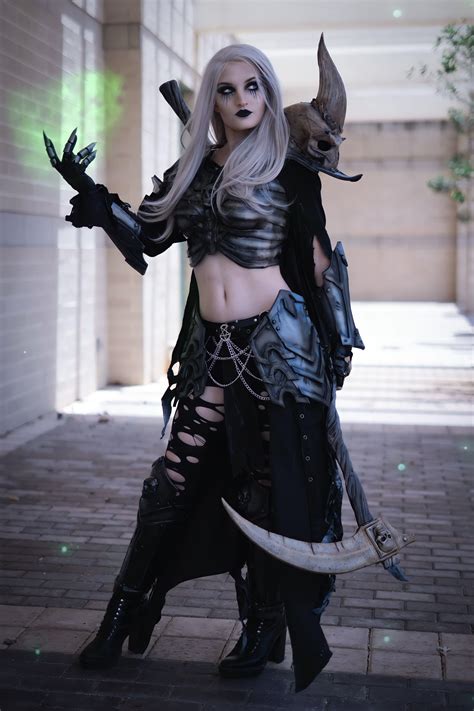 Female Necromancer Diablo Cosplay By Dark Lady Cosplay (self) : u ...