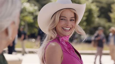 Aussie Margot Robbie Has Brief Lapse On Meaning Of 'Barbie' In Oz: Watch