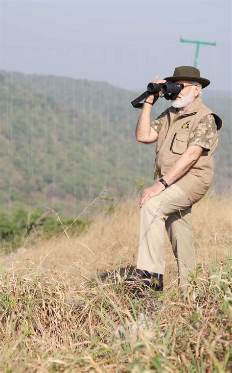 50 Years of Project Tiger: PM Modi goes on jungle safari at Bandipur ...