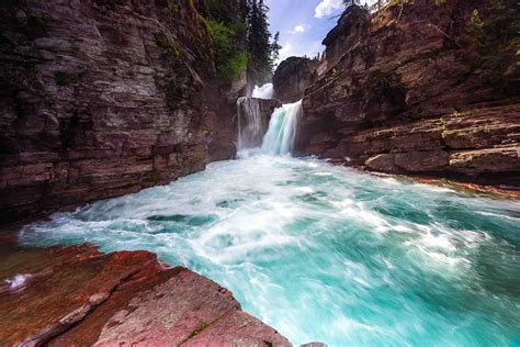 The 12 Best Hikes in Glacier National Park - Roaming the USA