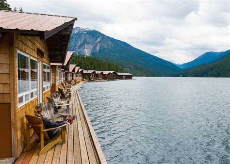 Ross Lake Resort: Floating Lakefront Paradise