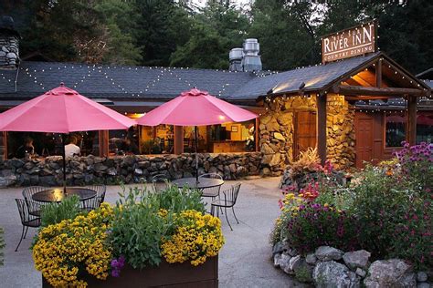 Big Sur River Inn & Restaurant Is Pet Friendly