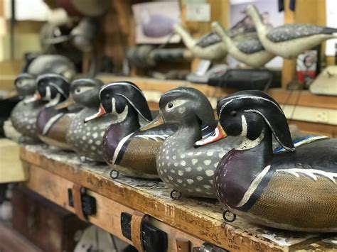 Mark Daisey, Antique Style Wood Duck Decoys | Decoy carving, Bird ...