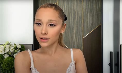 Ariana Grande reveals she had ‘a ton’ of lip filler and Botox, but ...