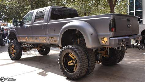 Car | Ford F-350 Dually on Fuel Dually Full Blown Dually Rear - D254 ...