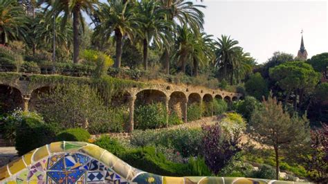 Park Guell Tour Barcelona Park Guell, Park Güell, Gaudi, Tour Guide ...