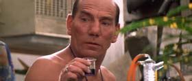 Pete Postlethwaite - Gallery of Movie Screen Captures