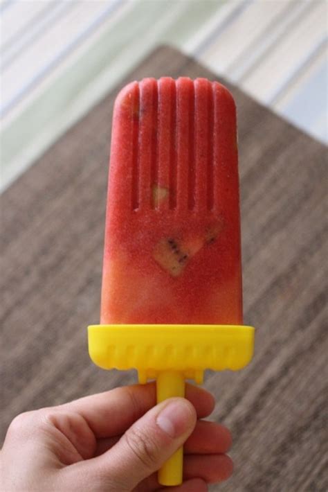 Strawberry Popsicle Recipe - My Little Green Garden