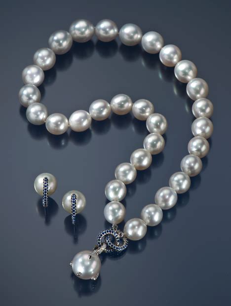 Pearls Forever Fashionable