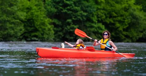 Tandem Kayak with Child Seat [Safety Tips] - Peaceful Paddle