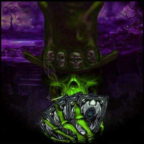 Green skull | Skull art, Dark fantasy, Skulls and roses