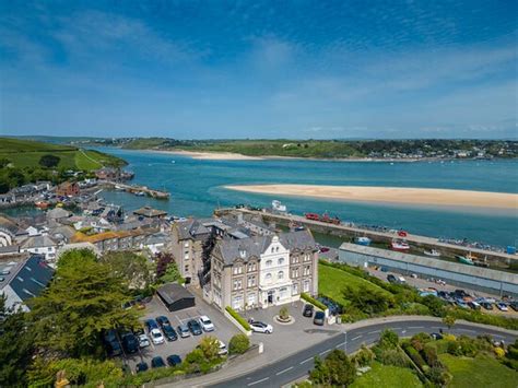 Great location and friendly staff - Review of Harbour Hotel Padstow ...