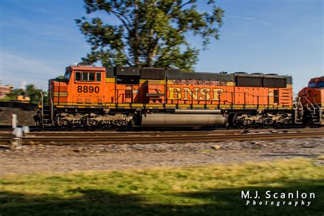 BNSF 8890 | EMD SD70MAC | BNSF Thayer South Subdiv... - Tumbex