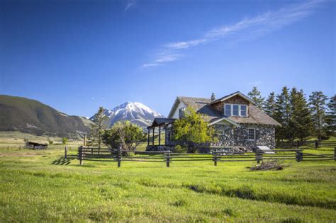 Yellowstone River Ranch - Montana | Fay Ranches