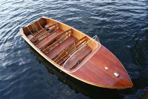 Motor Boats: Classic Wooden Motor Boats