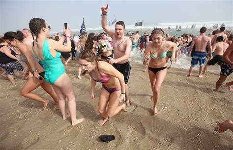 Polar Bear Plunge 2017 exceeds goal, raising $1.8 million — PHOTOS