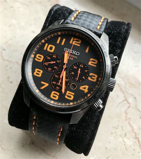 SEIKO Sport Solar Chronograph SSC233 Black and Orange Dial, eye ...