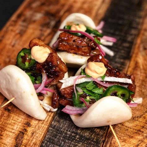 PORK BELLY BAO BUNS | ASIAN COOKING | FUSION