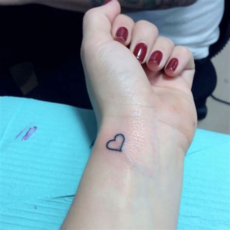 15 Inspiring Heart Tattoo Designs And Ideas 2023! | Heart tattoo wrist ...