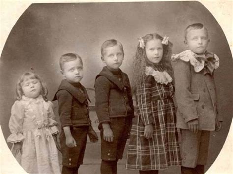 Poignant and Unsettling Post-Mortem Family Portraits from the 19th ...