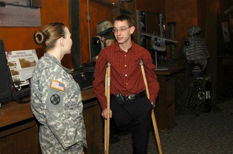 Army Occupational Therapy Specialist (MOS 68L): 2022 Career Details