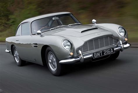 What it's like to drive James Bond's Aston Martin DB5 | Autocar