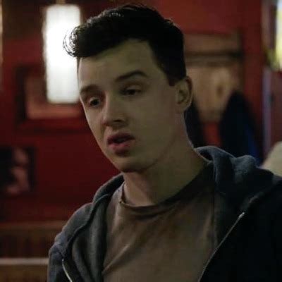 #mickey milkovich packs on Tumblr