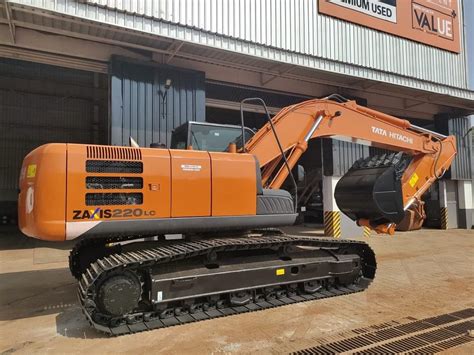 Used TATA HITACHI ZAXIS 220 LC GI Construction Excavator, 27.4 Hp at Rs ...