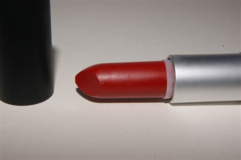 Revlon Really Red Matte Lipstick Review | The Sunday Girl