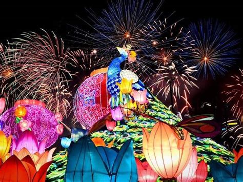 River Hongbao | Things to do in Singapore