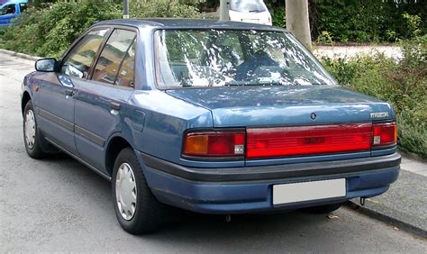 File:Mazda 323 rear 20081105.jpg - Wikimedia Commons