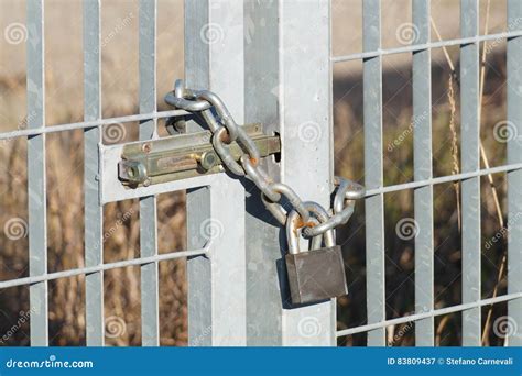 Close Up on a Lock Gate and Chain Stock Image - Image of secrecy, chain ...