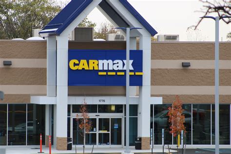 CarMax Opens In Middletown - LevittownNow.com