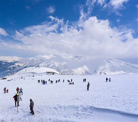 Gulmarg Tourism | Best Places to Visit & Gulmarg Tour Packages