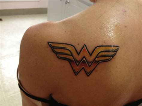 Wonder woman tattoo, Wonder woman logo, Tattoos for women